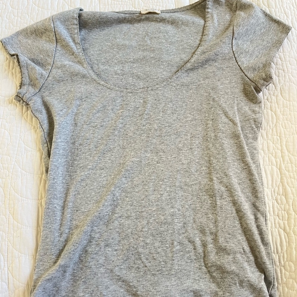 grey brandy melville shirt